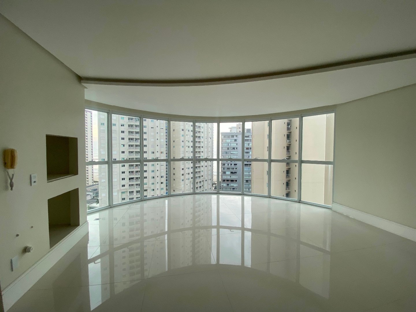 Apartamento no Edifício Le Majestic à venda no centro de Balneário Camboriú — foto 4