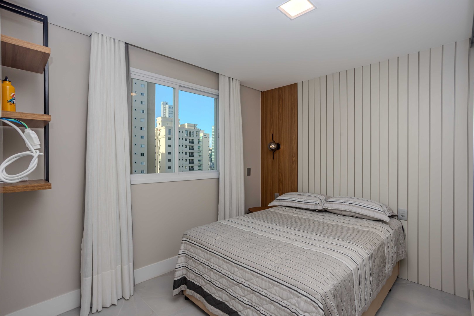 Apartamento Mobiliado no Edifício Maria Valentina à venda no centro de Balneário Camboriú — foto 14