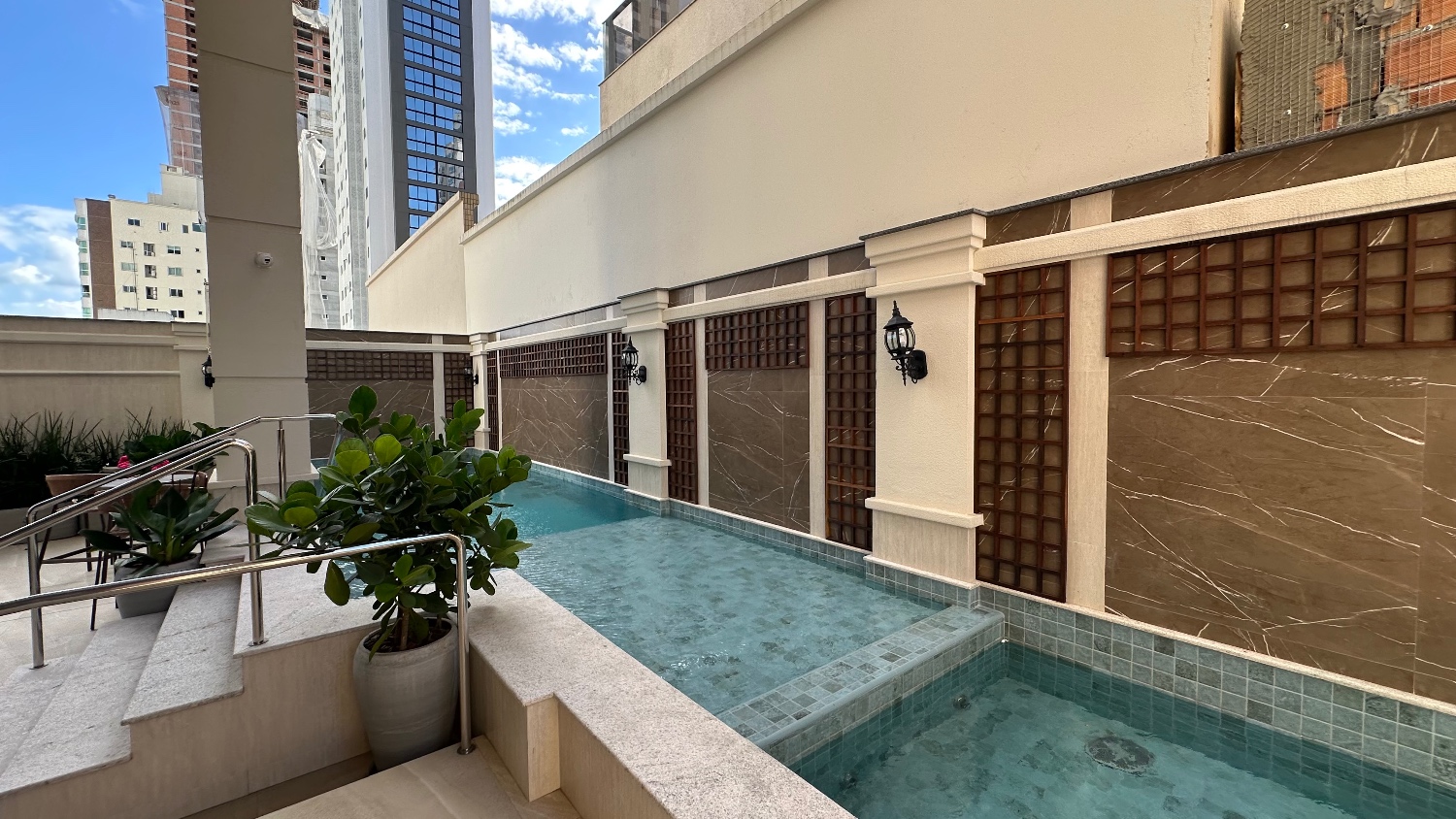 Apartamento no Edifício Hannover Residence à venda na Barra Sul em Balneário Camboriú — foto 30