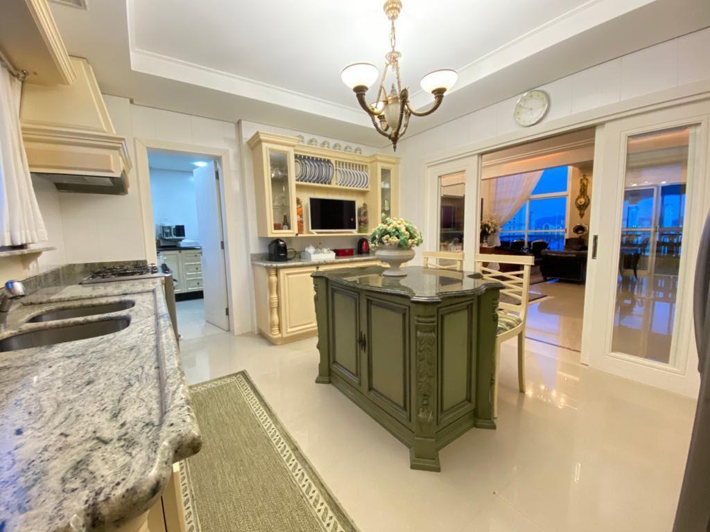 Apartamento no Edifício Vermont à venda no centro de Balneário Camboriú — foto 12