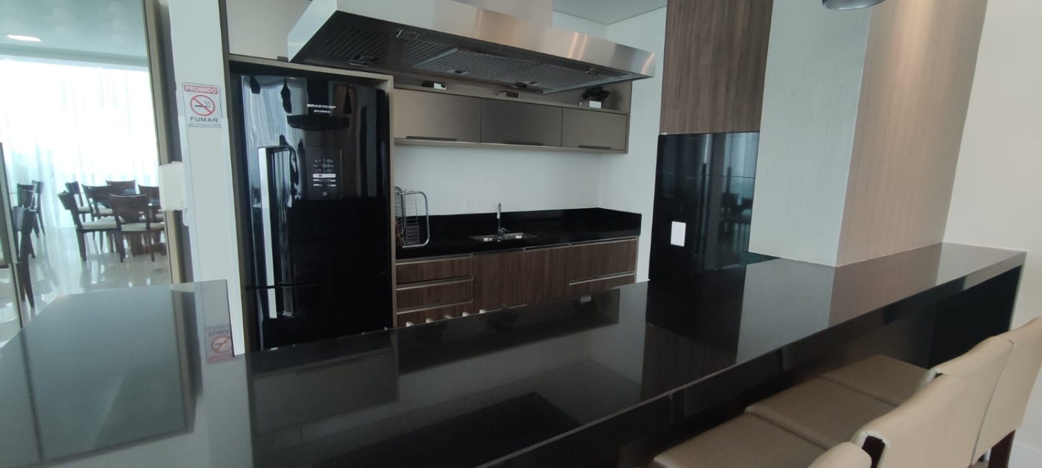 Apartamento no Edifício Torre de Lyon à venda em Balneário Camboriú — foto 33