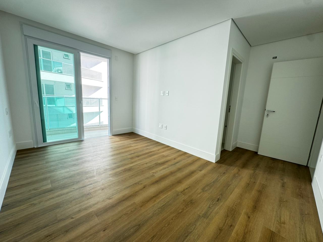Apartamento Quadra Mar no Edifício Brava Beach Reserva Figueira à venda na Praia Brava — foto 9