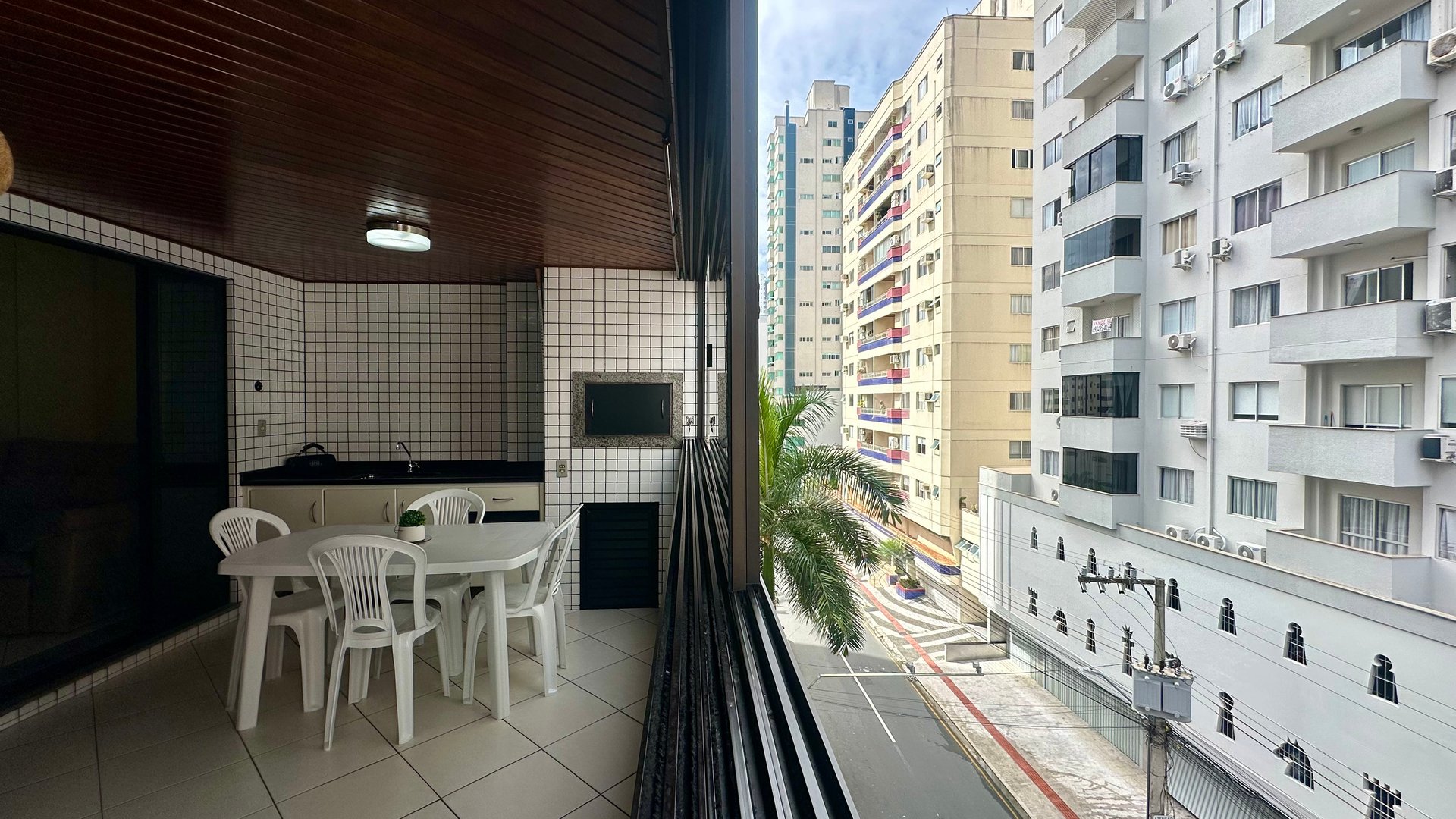Apartamento no Edifício Residencial Michigan à venda no centro de Balneário Camboriú