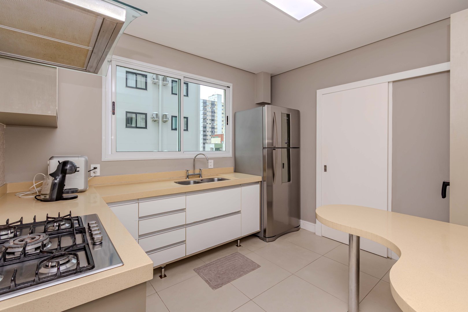 Apartamento Mobiliado no Edifício San Pietro Residence à venda no centro de Balneário Camboriú — foto 11