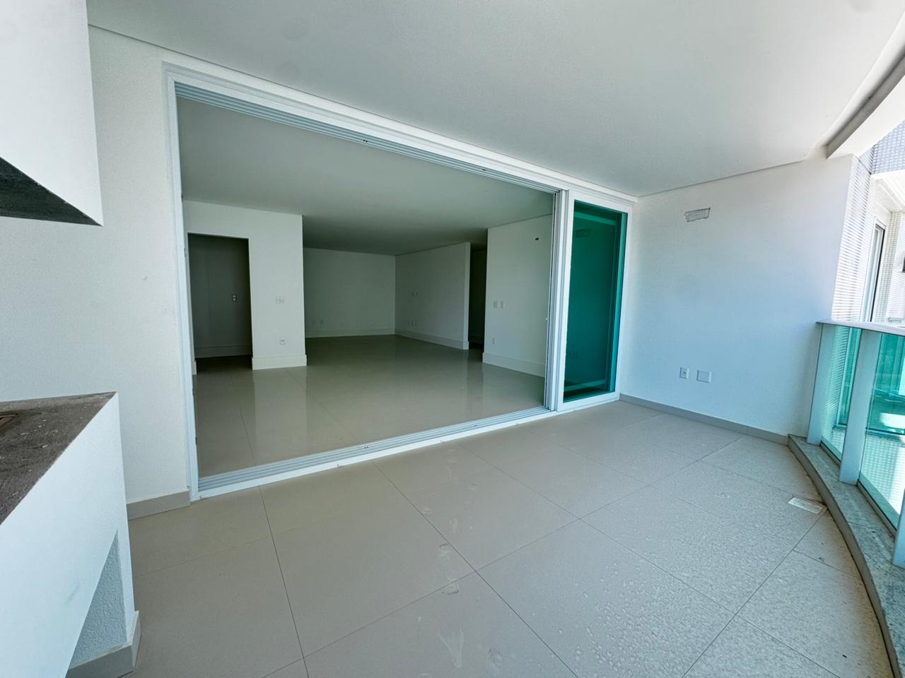 Apartamento Quadra Mar no Edifício Brava Beach Reserva Figueira à venda na Praia Brava — foto 5