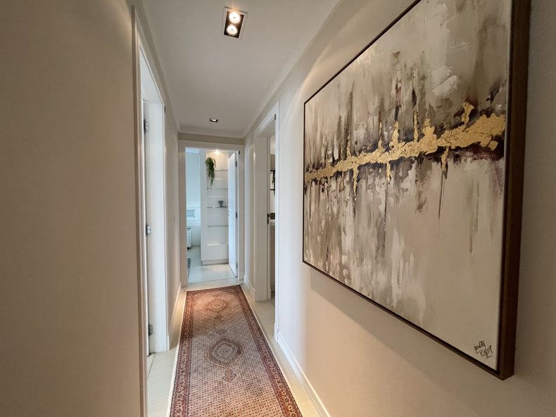 Apartamento Quadra Mar no Edifício La Madeson à venda no centro de Balneário Camboriú — foto 7