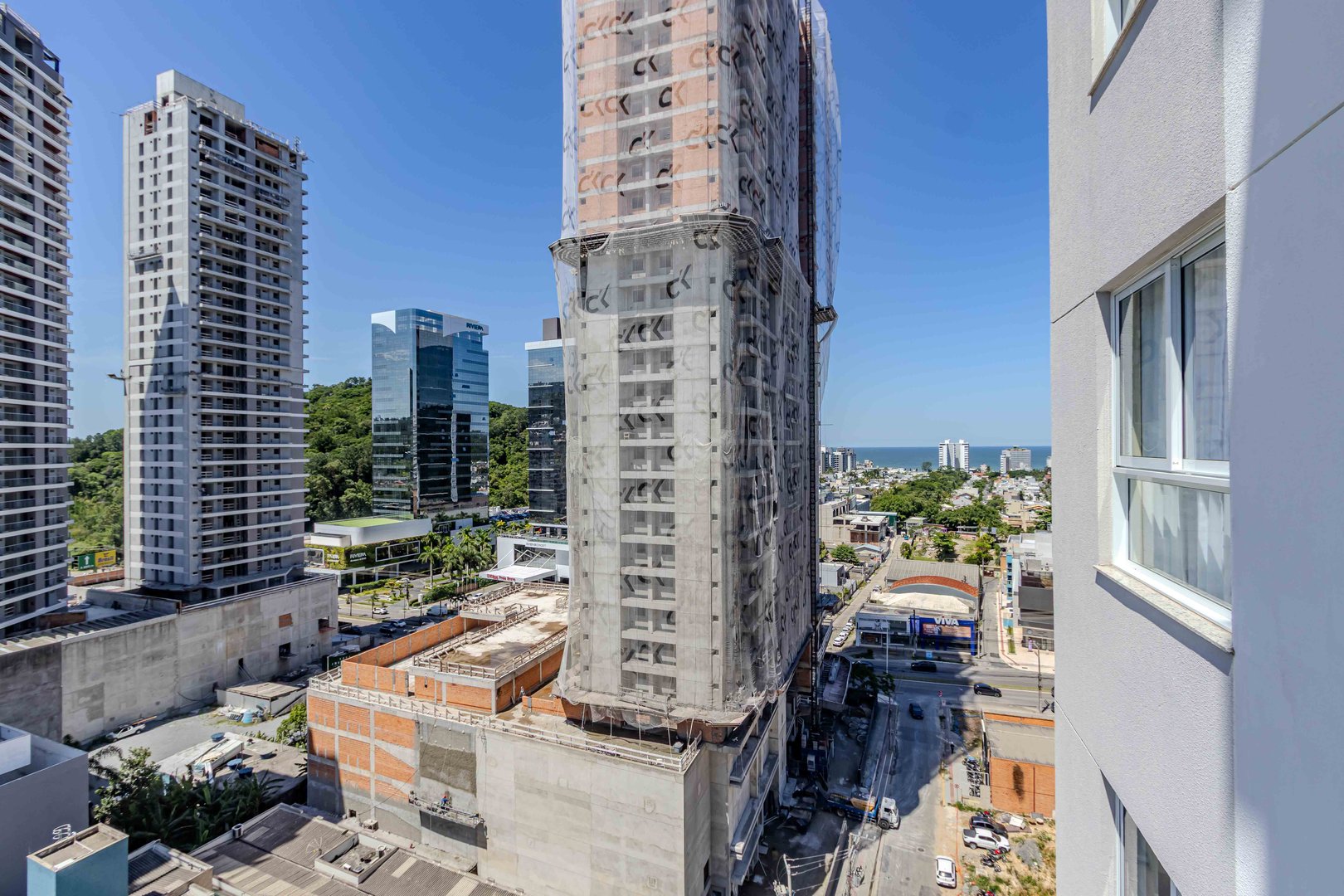 Apartamento Mobiliado na Edifício Duo Praia Brava à venda na Praia Brava de Itajaí, Itajaí — foto 12