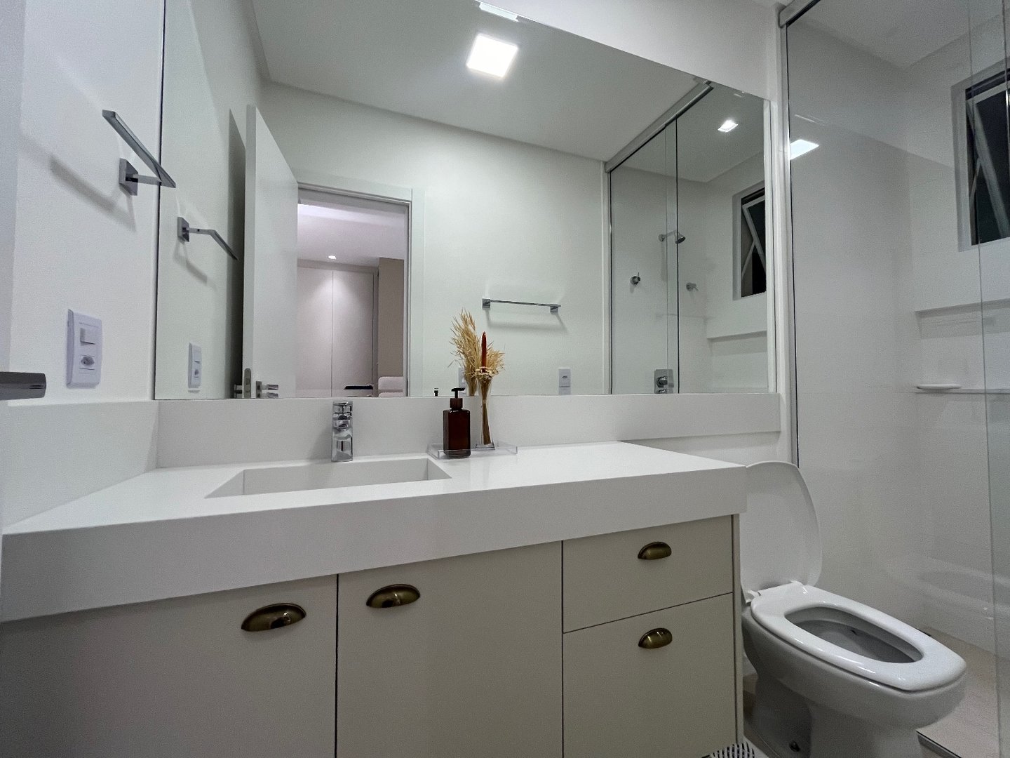Apartamento no Edifício Villa Alba à venda no centro em Balneário Camboriú — foto 11
