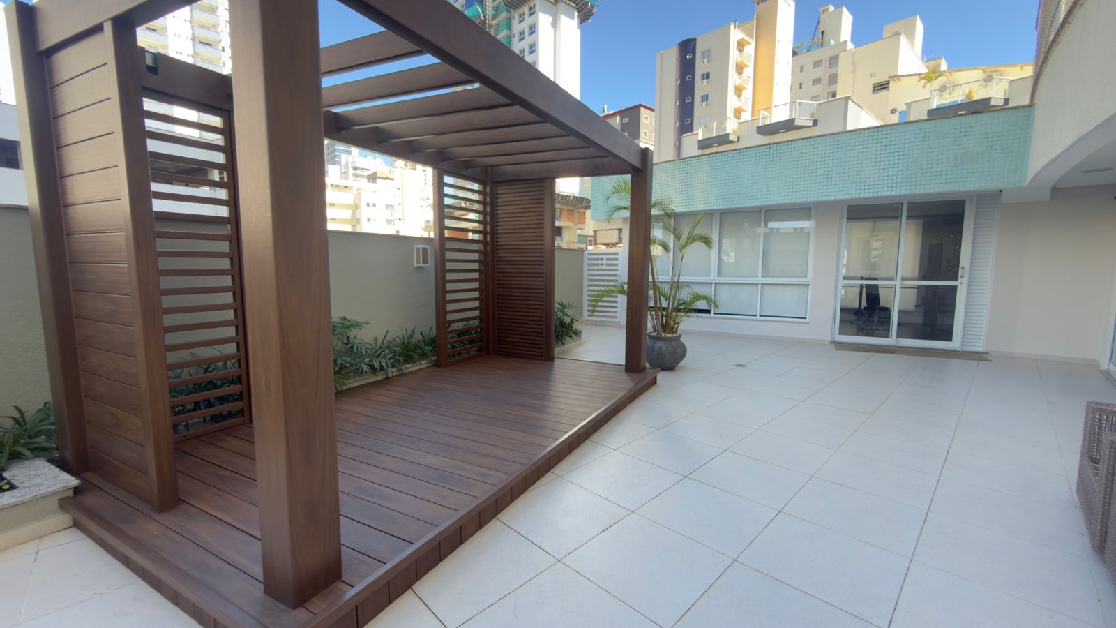 Apartamento Vista Mar no Edifício Dimora Del Sole à venda no centro de Balneário Camboriú — foto 18