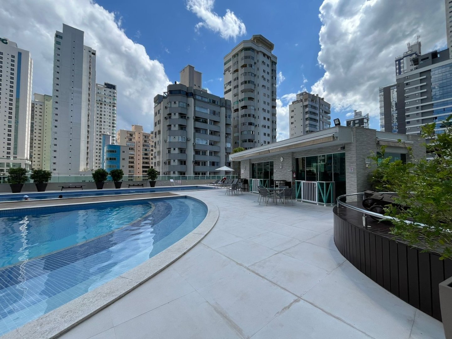 Apartamento no Edifício Torre de Lyon à venda em Balneário Camboriú — foto 40