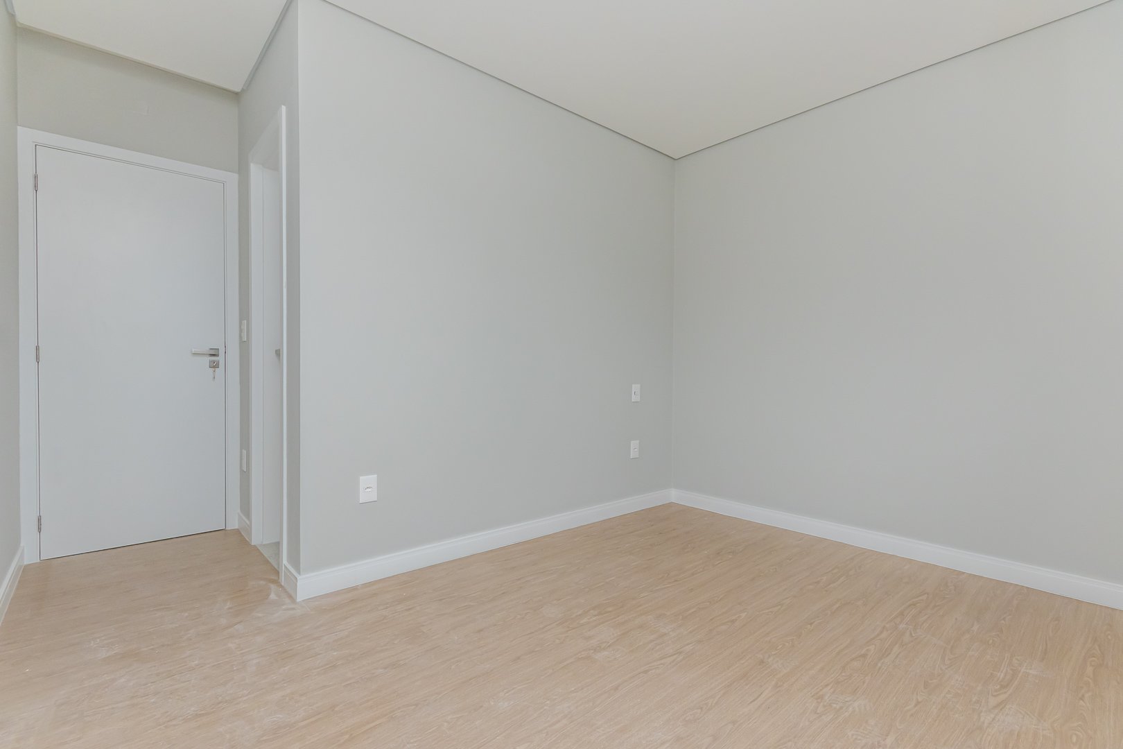 Apartamento no Edifício Portal da Brava à venda na Praia dos Amores em Balneário Camboriú — foto 17