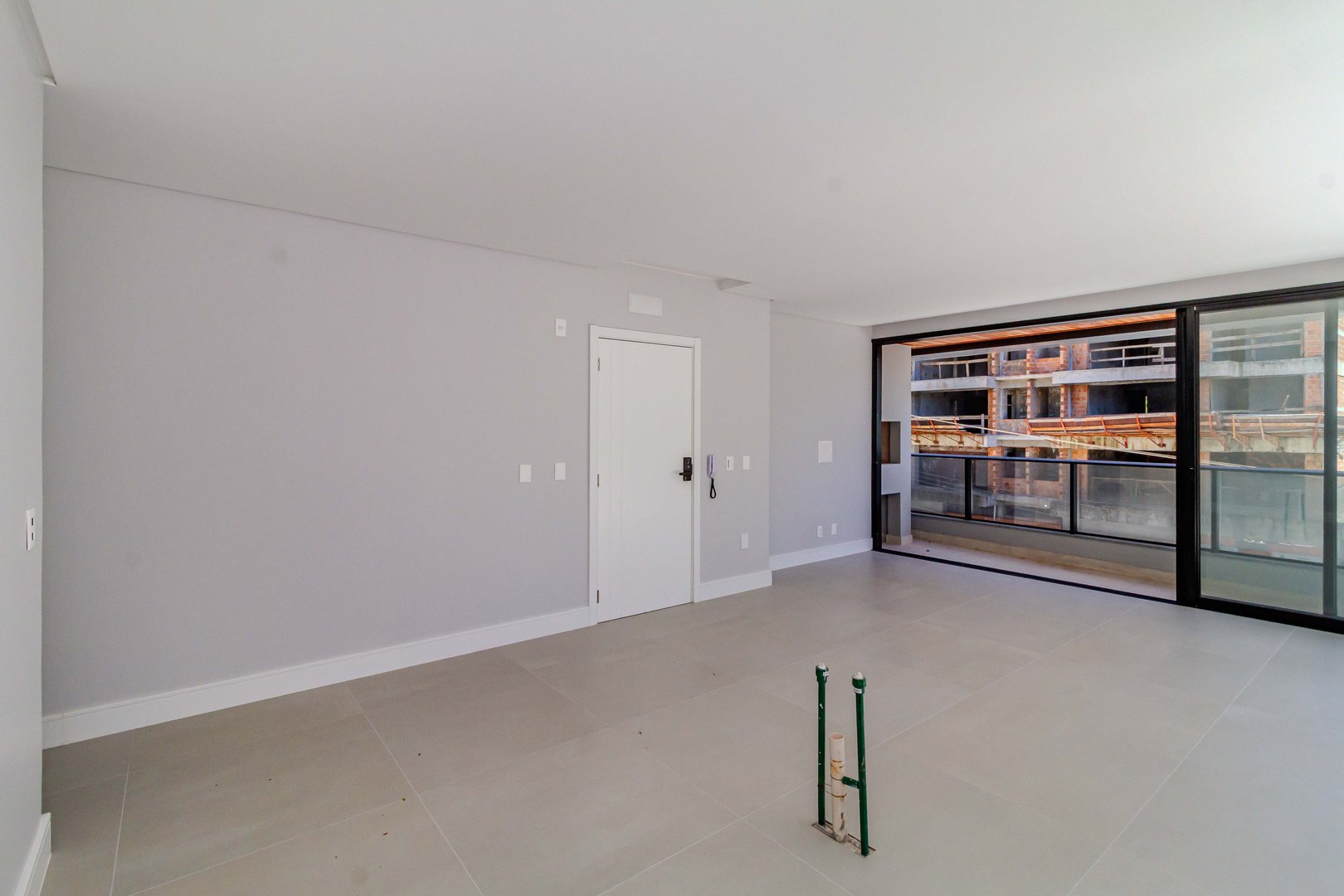 Apartamento Garden no Edifício Dusseldorf à venda na Praia Brava — foto 5