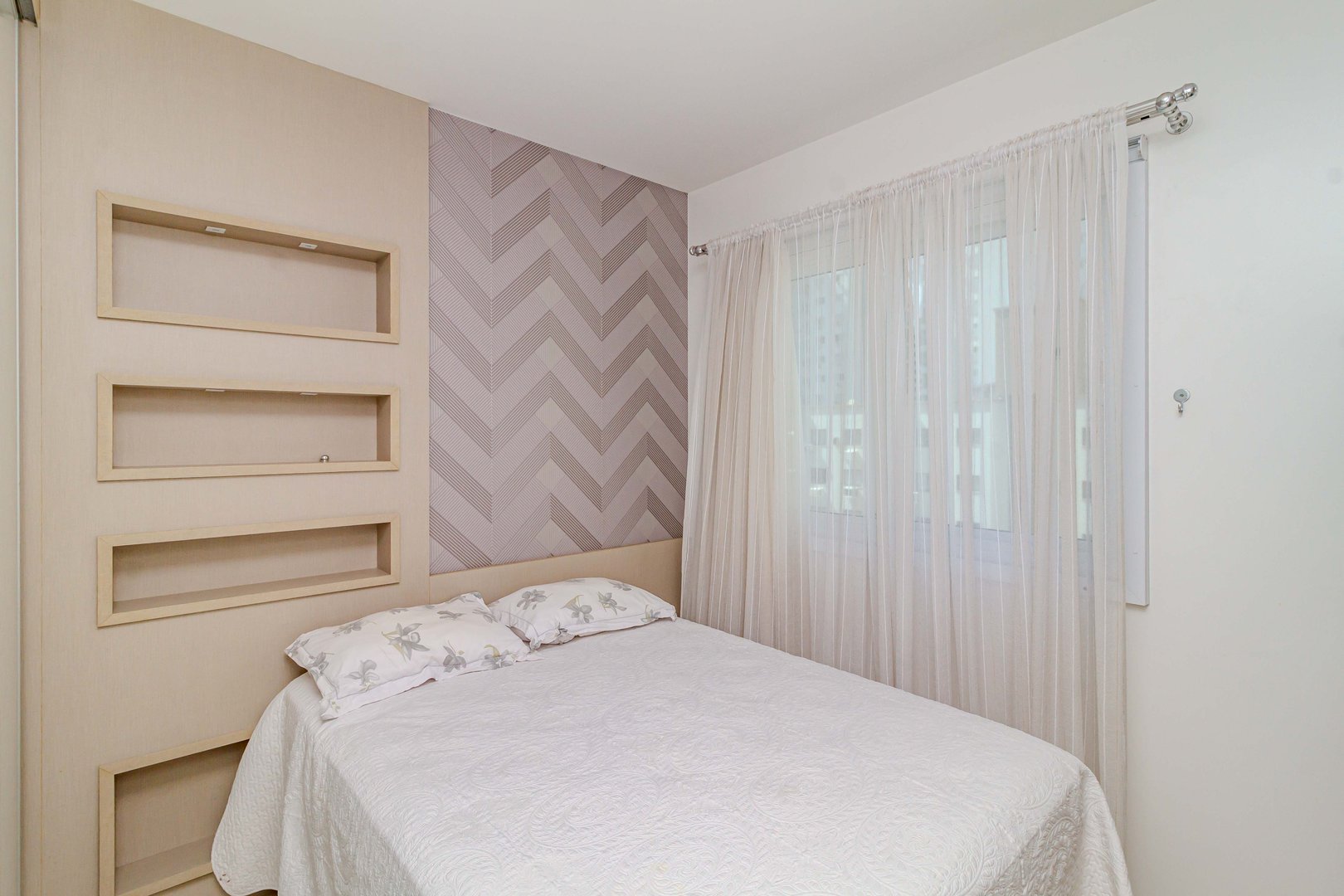 Apartamento Quadra Mar no Edifício La Madeson à venda no centro de Balneário Camboriú — foto 23