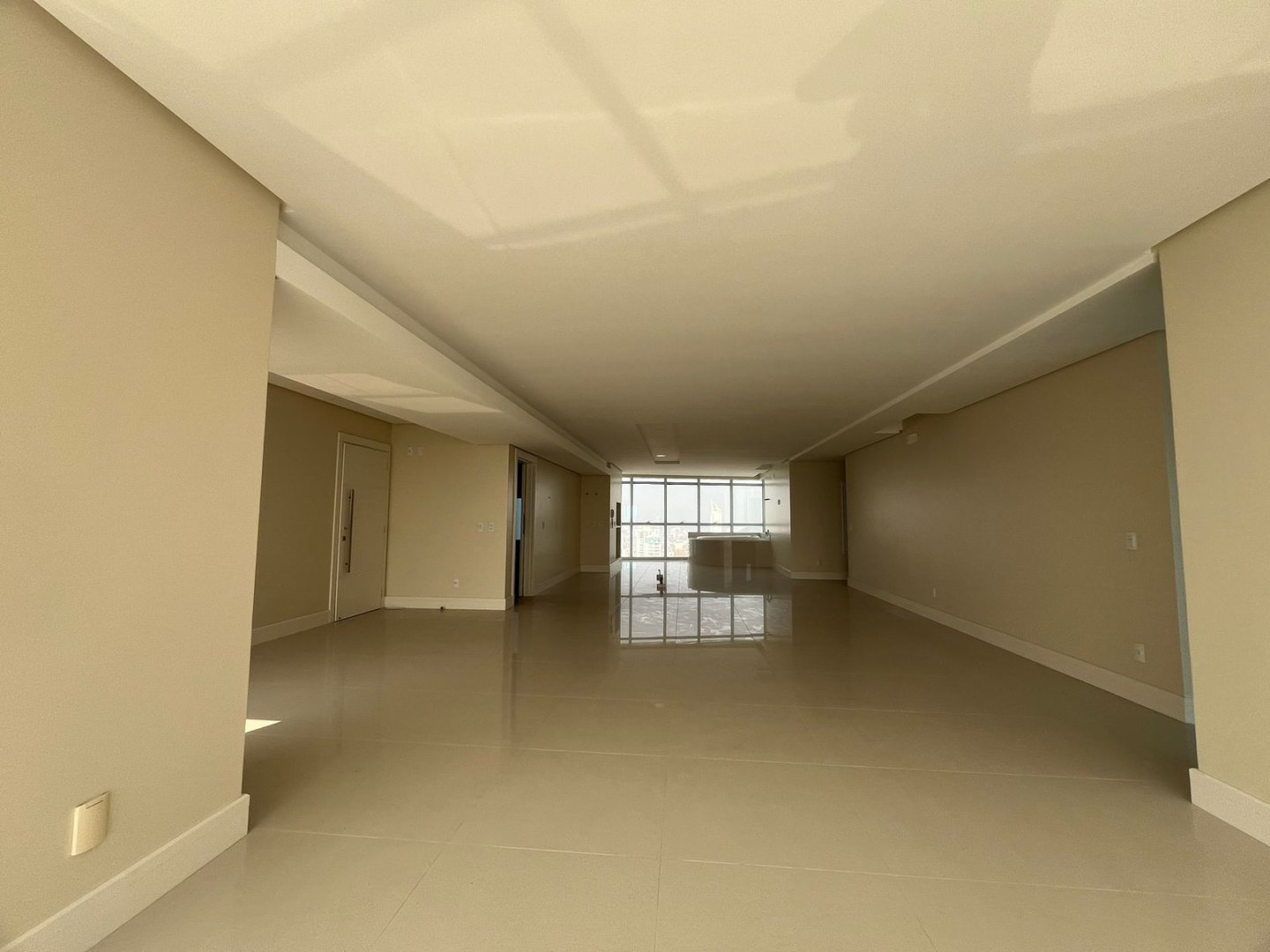 Apartamento no Edifício Alameda Jardins à venda no centro de Balneário Camboriú — foto 7