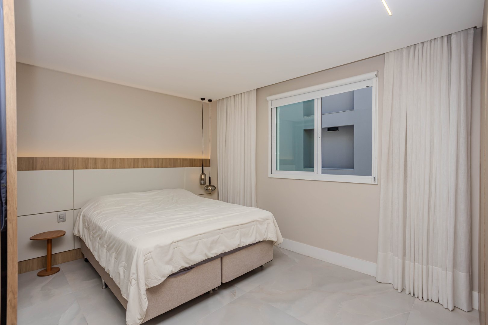 Apartamento Mobiliado no Edifício Maria Valentina à venda no centro de Balneário Camboriú — foto 16