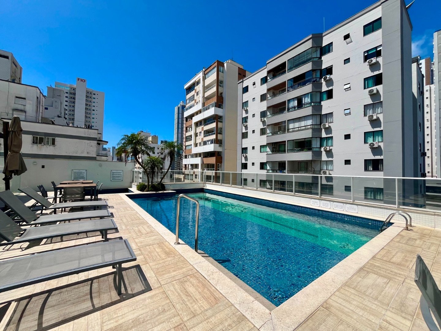 Apartamento no Edifício Royalton Residence à venda no centro de Balneário Camboriú — foto 21