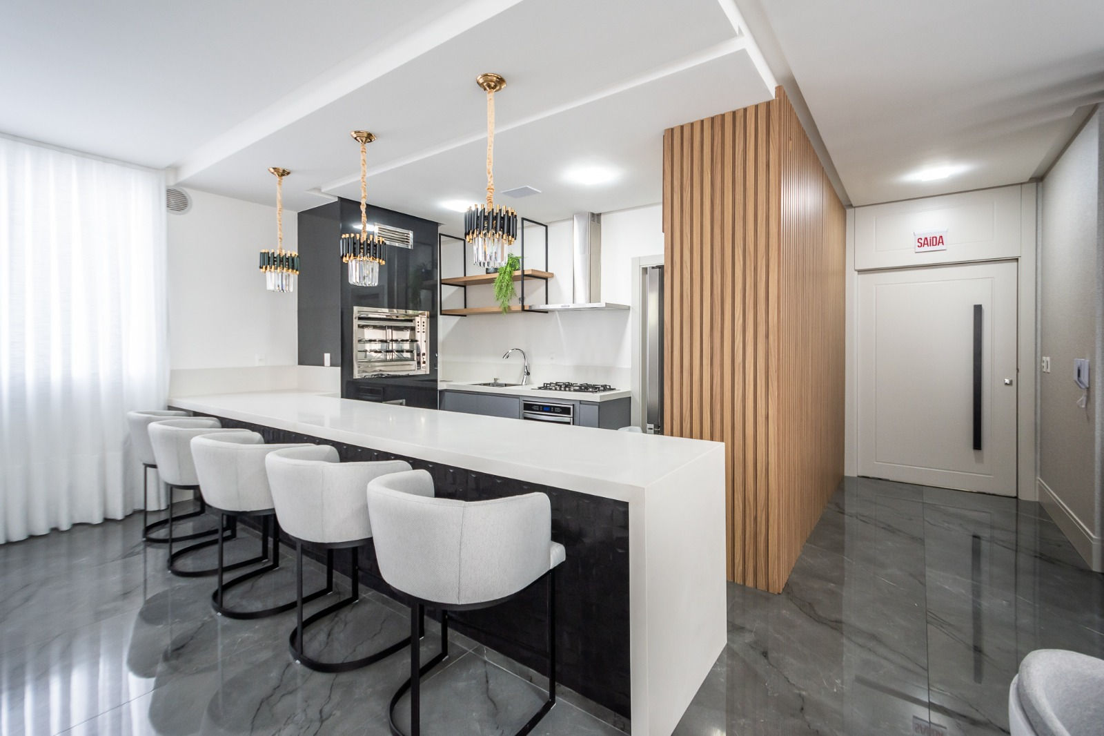 Apartamento no Edifício Bréscia Residencial à venda no Centro de Balneário Camboriú — foto 4