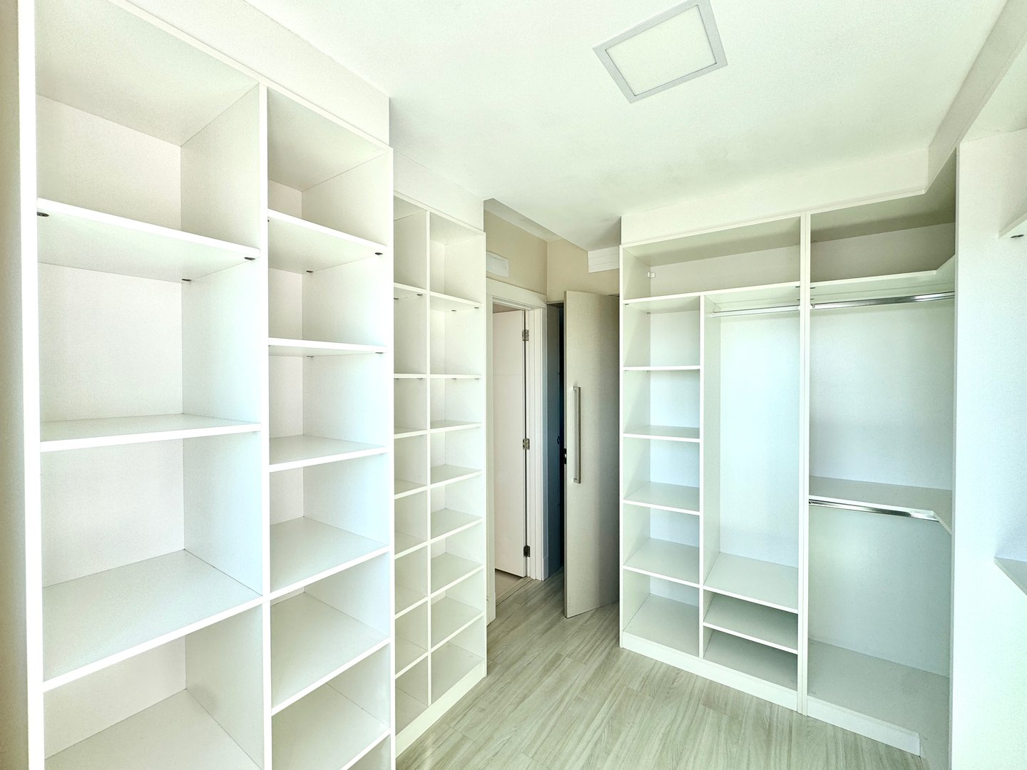 Apartamento no Edifício Alameda Jardins à venda no centro de Balneário Camboriú — foto 31
