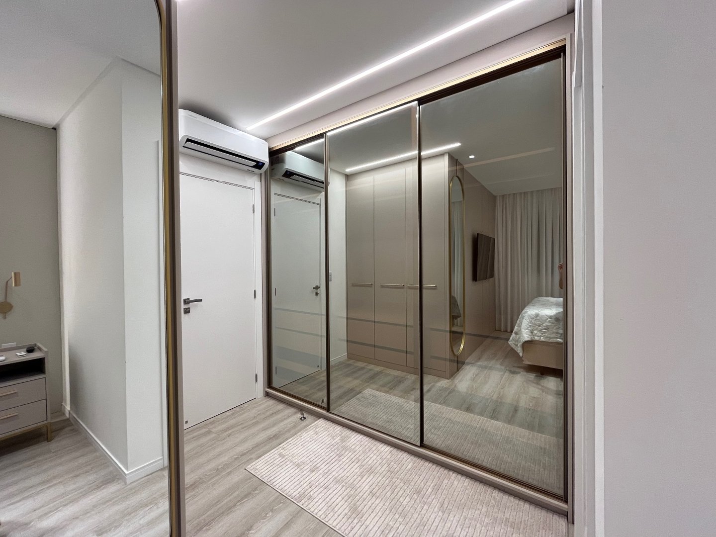 Apartamento no Edifício Villa Alba à venda no centro em Balneário Camboriú — foto 10