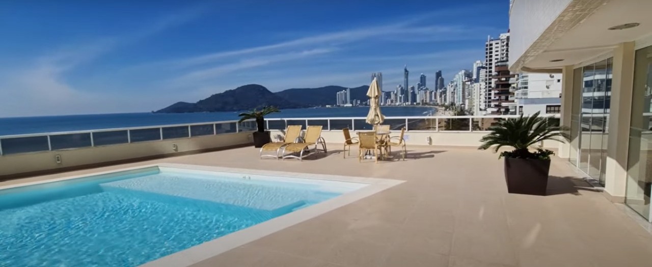 Apartamento Frente Mar no Edifício Marquês de Olinda à venda em Balneário Camboriú — foto 18