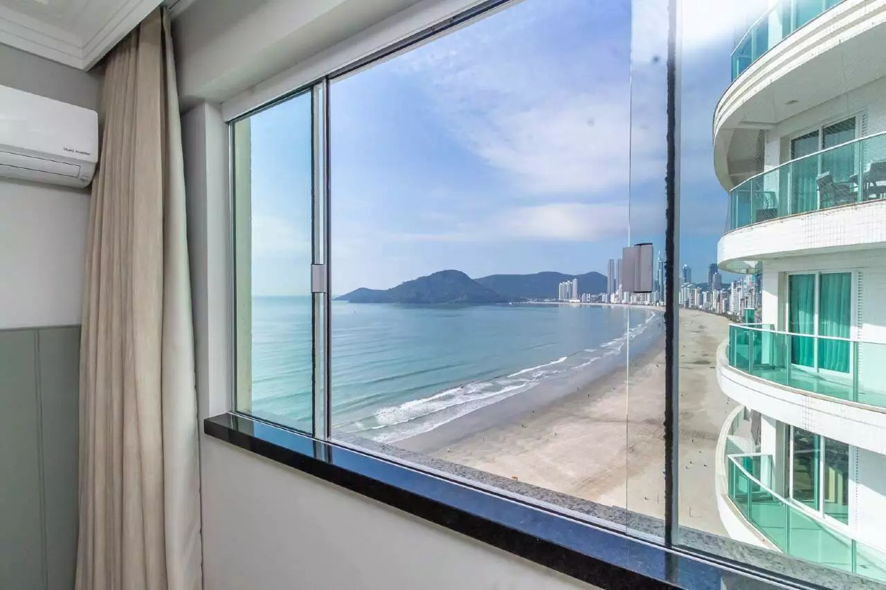 Apartamento Frente Mar no Edifício Imperatriz à venda no centro de Balneário Camboriú — foto 25