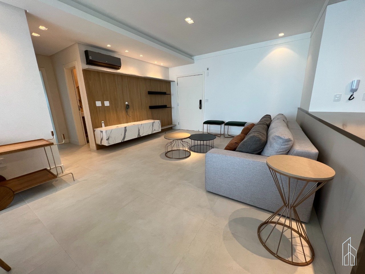 Apartamento no Edifício Camboas Residence à venda no centro de Balneário Camboriú — foto 3