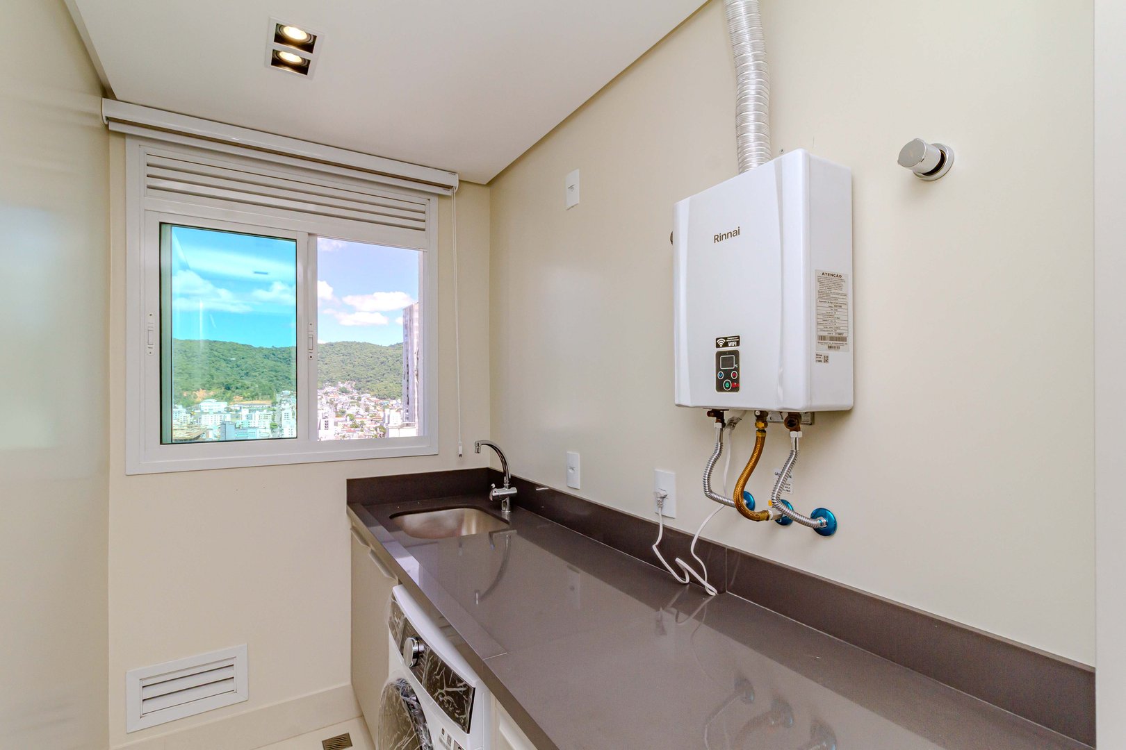 Apartamento Vista Mar no Edifício Olympo Tower à venda no centro de Balneário Camboriú — foto 12