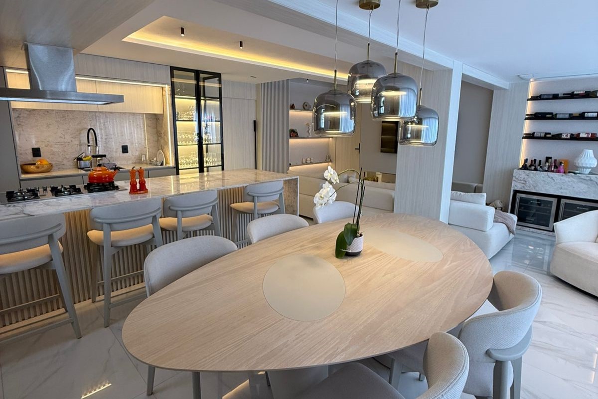 Apartamento Mobiliado no Edifício Residencial Mont Martre à venda no centro de Balneário Camboriú — foto 4
