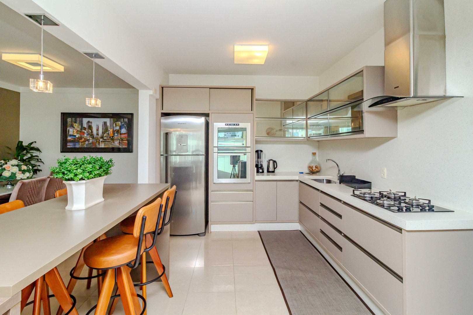 Apartamento Quadra Mar no Edifício La Madeson à venda no centro de Balneário Camboriú — foto 11