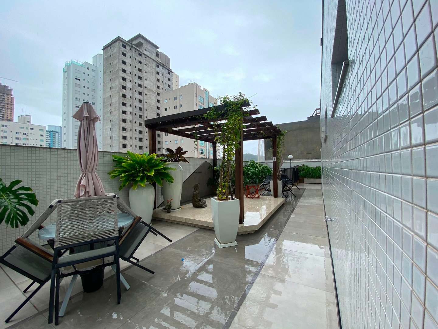 Apartamento no Edifício Porto Rotterdam à venda na Barra Sul em Balneário Camboriú — foto 15