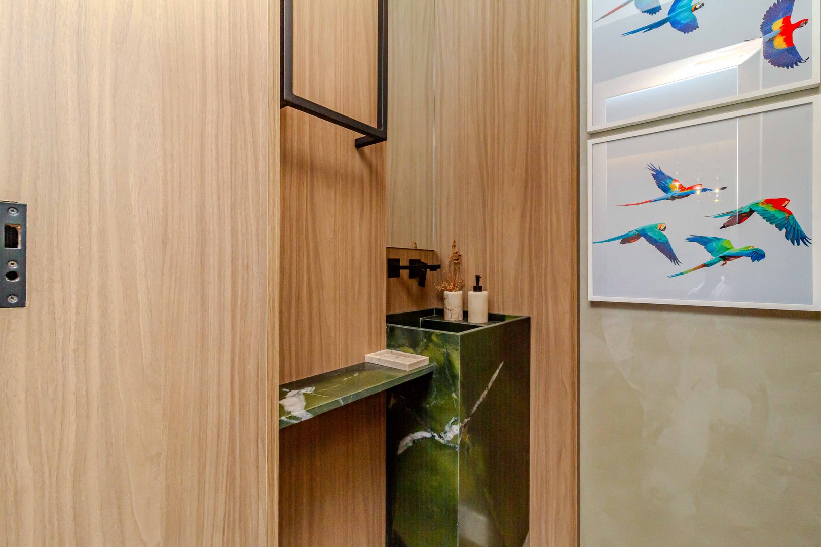 Apartamento no Edifício Caminho do Mar à venda no centro de Balneário Camboriú — foto 17