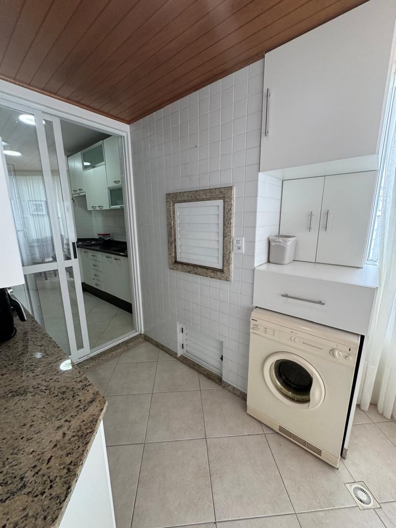 Apartamento no Edifício Coliseum Residence à venda no centro em Balneário Camboriú — foto 5