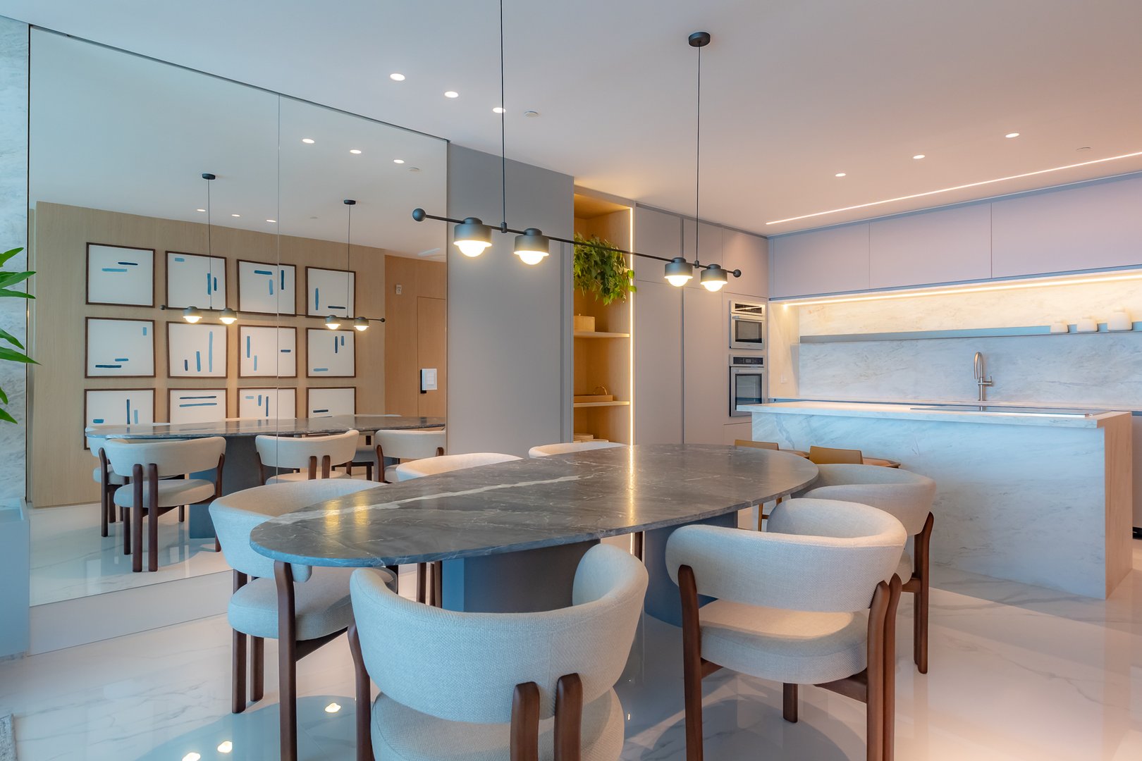 Apartamento Frente Mar no Edifício Boreal Tower à venda no centro de Balneário Camboriú — foto 13