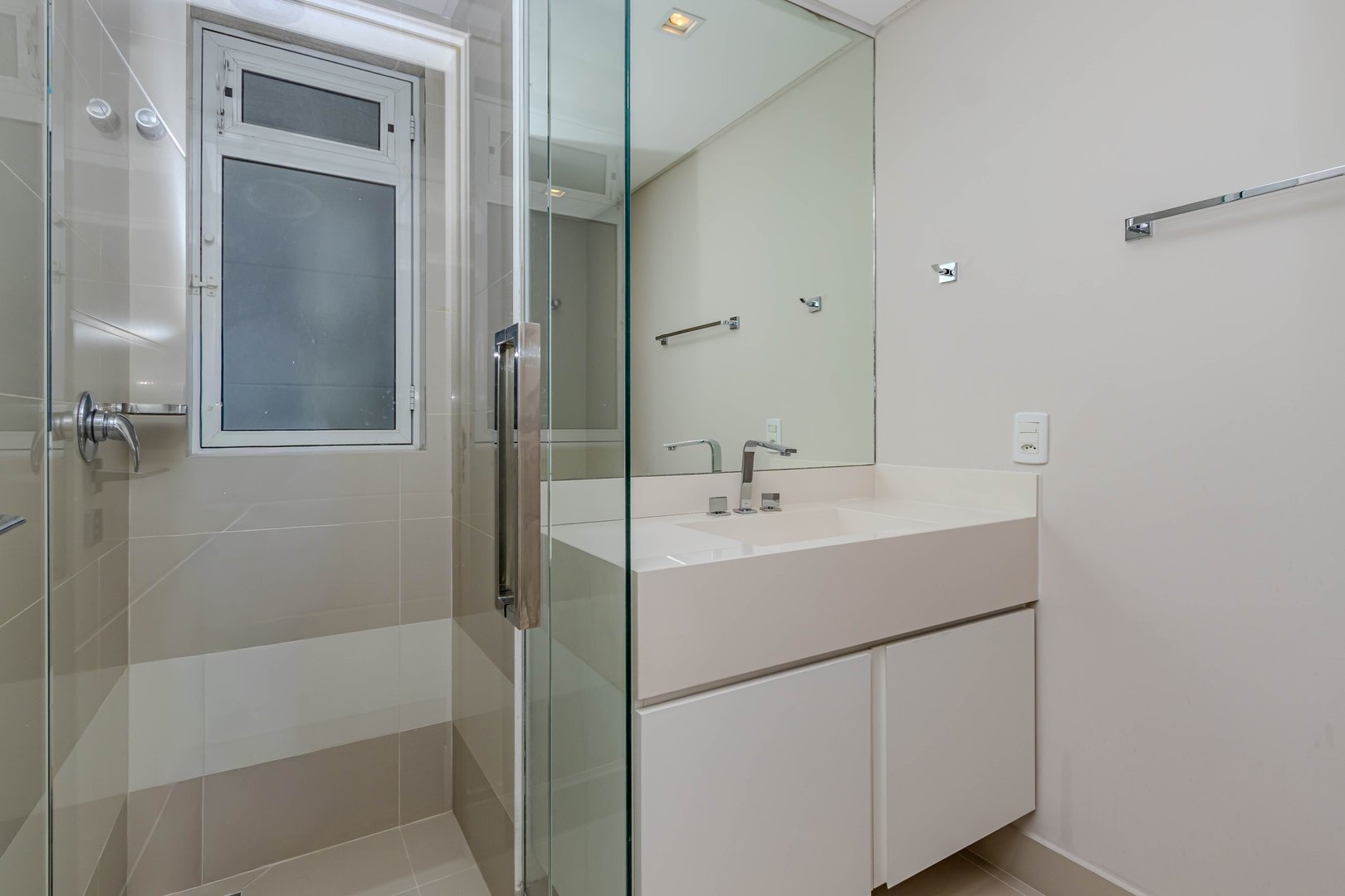 Apartamento Vista Mar no Edifício Villa Di Mare à venda no centro de Balneário Camboriú — foto 27