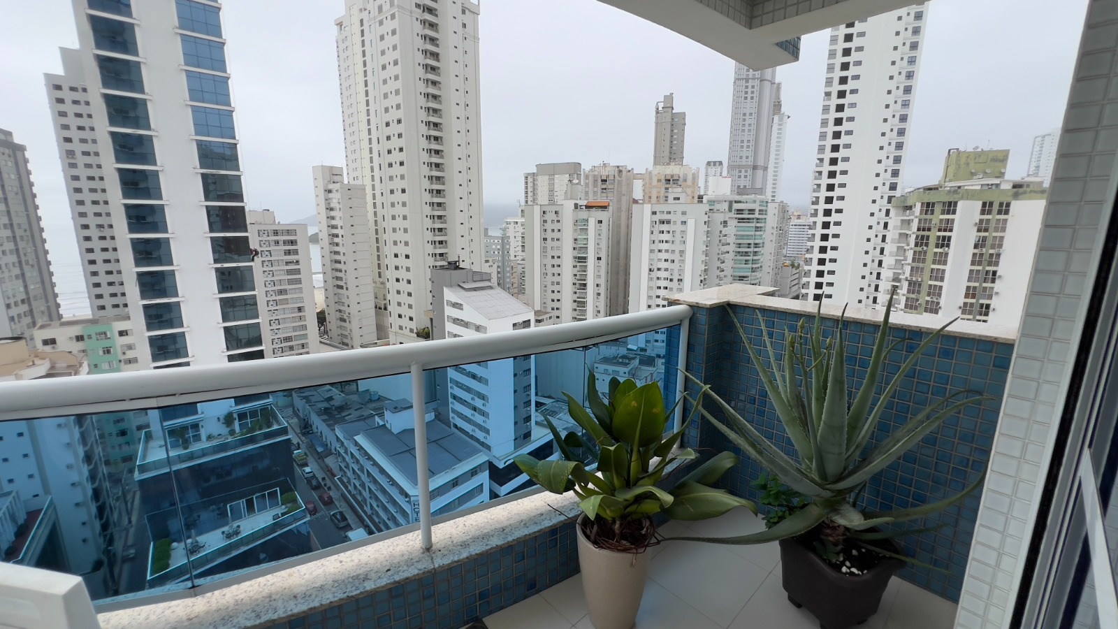 Apartamento Duplex no Edifício Vermont à venda no centro de Balneário Camboriú — foto 16
