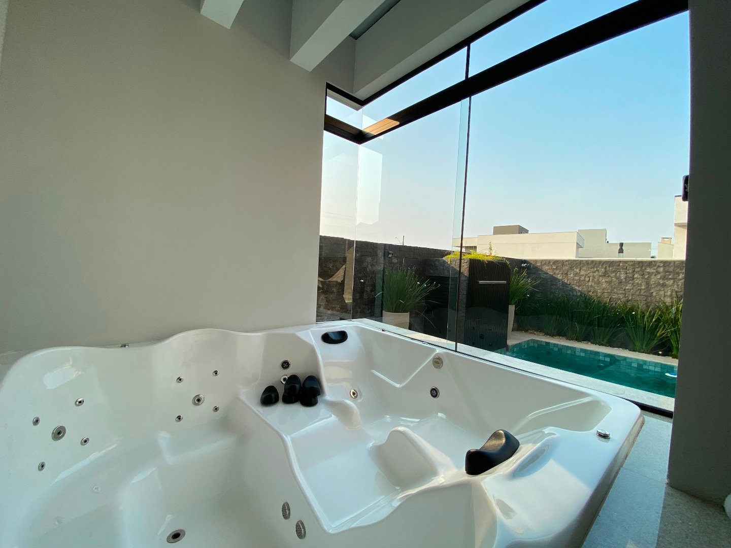 Casa no Condomínio Caledônia à venda em Camboriú — foto 11