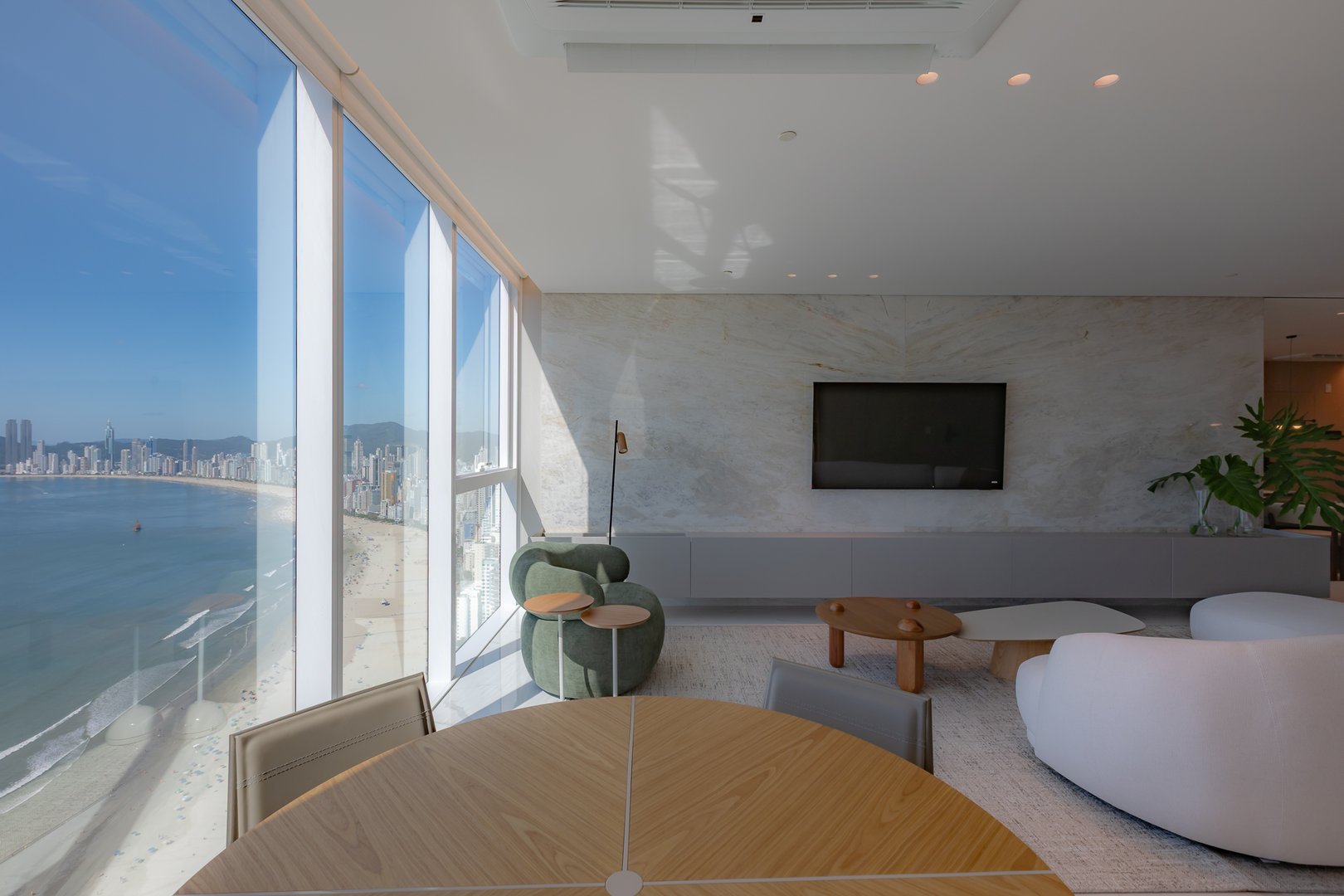 Apartamento Frente Mar no Edifício Boreal Tower à venda no centro de Balneário Camboriú — foto 10