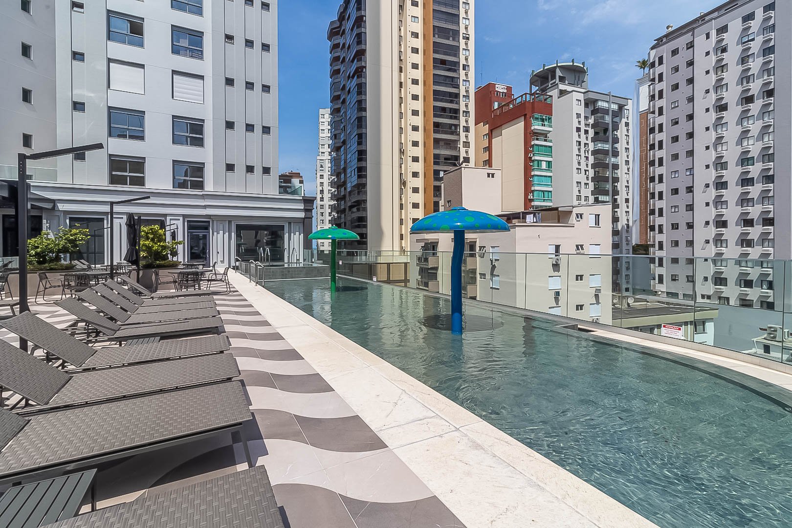 Apartamento no Edifício New York à venda no centro de Balneário Camboriú — foto 45
