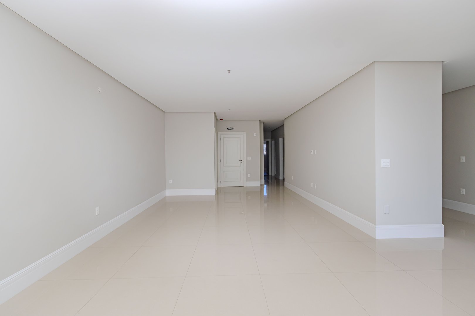 Apartamento Vista Mar no Edifício La Belle Tour Residence à venda no centro de Balneário Camboriú — foto 4