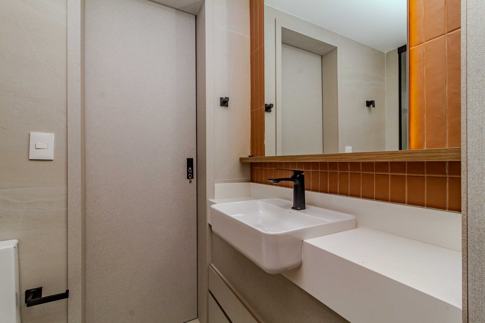 Apartamento no Edifício Caminho do Mar à venda no centro de Balneário Camboriú — foto 26