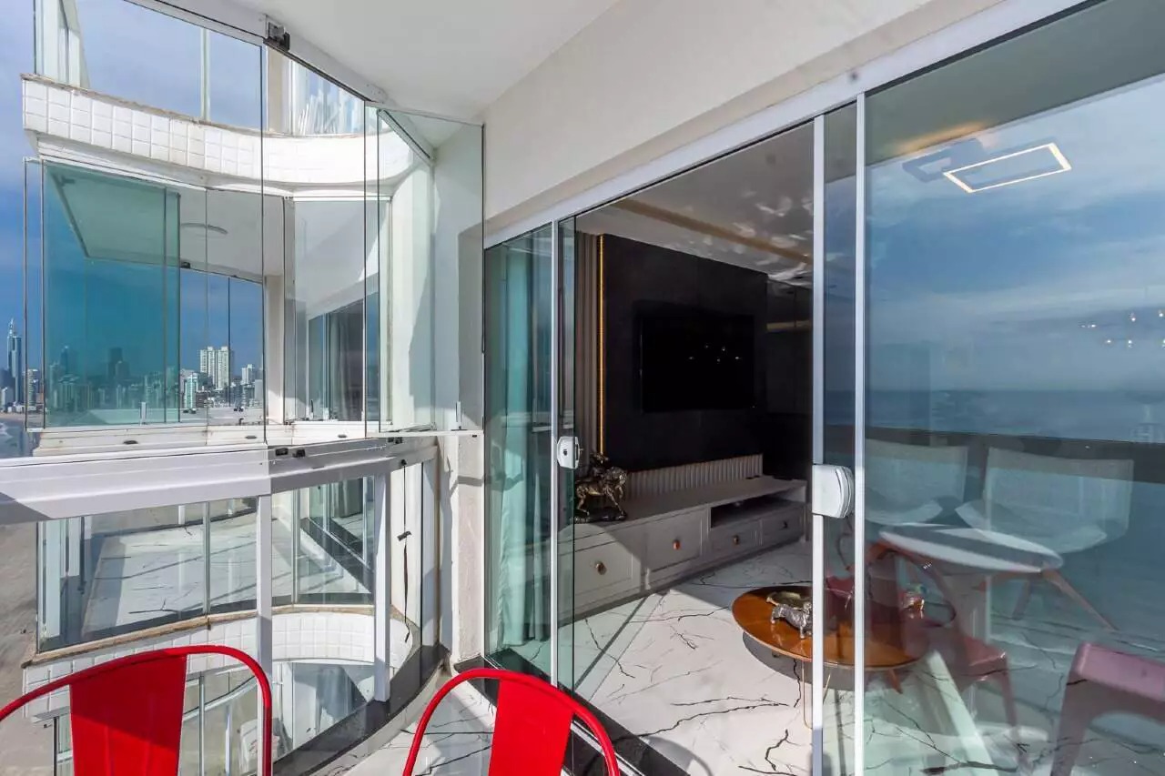 Apartamento Frente Mar no Edifício Imperatriz à venda no centro de Balneário Camboriú — foto 4