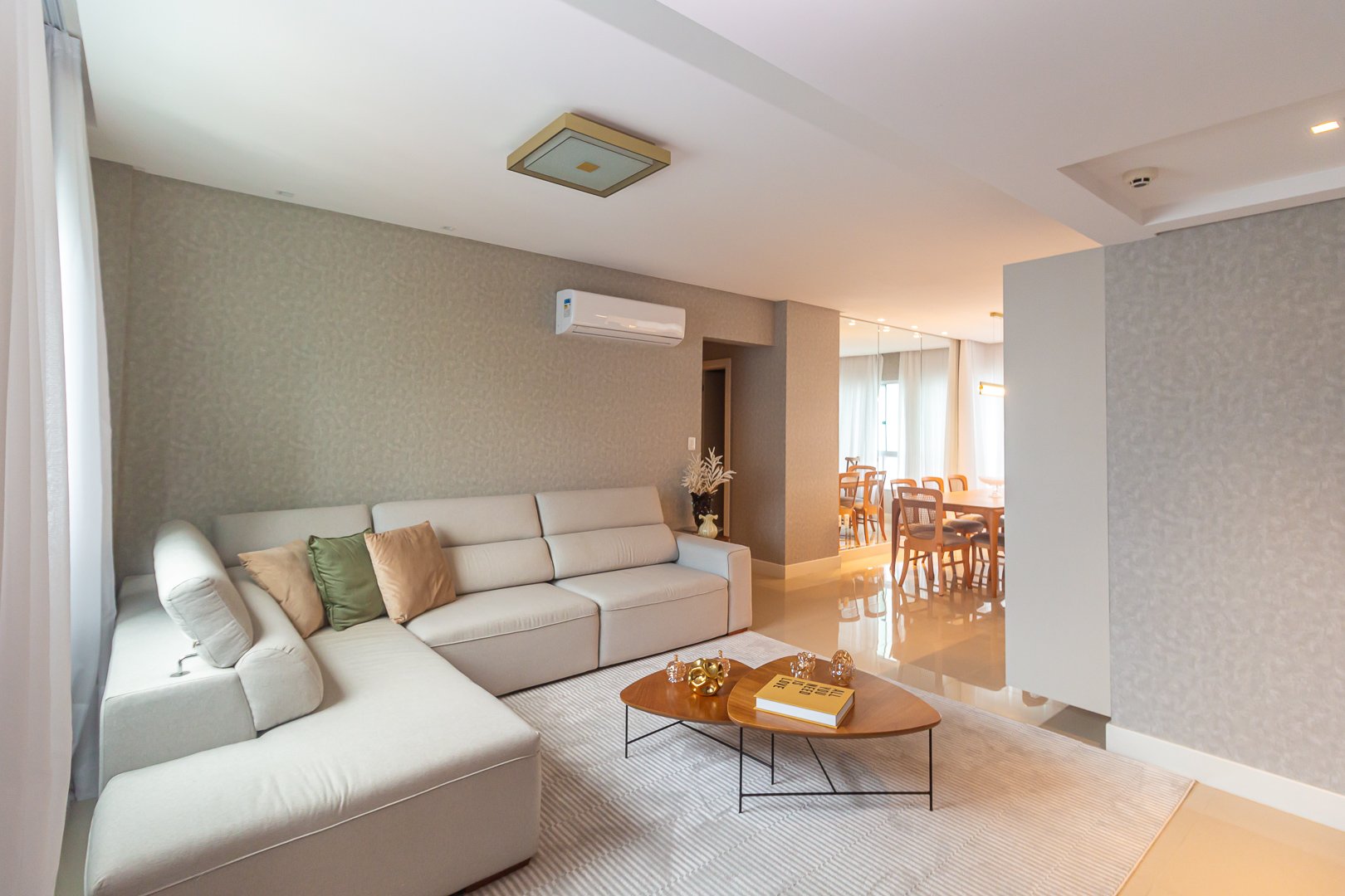 Apartamento Mobiliado no Edifício Mandala à venda no centro de Balneário Camboriú — foto 3
