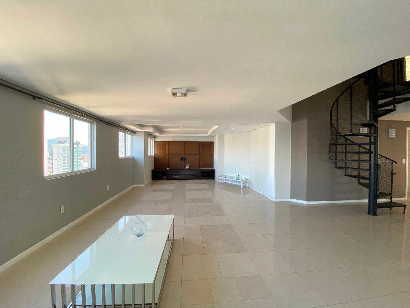 Cobertura Triplex no Edifício Marquês de Olinda à venda no centro de Balneário Camboriú — foto 3