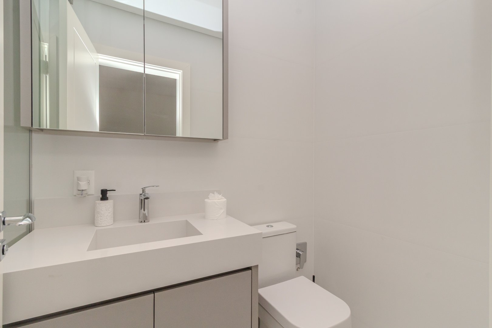 Apartamento Vista Mar na Edifício Morada Ilhas Marianas à venda em Barra Sul em Balneário Camboriú — foto 15