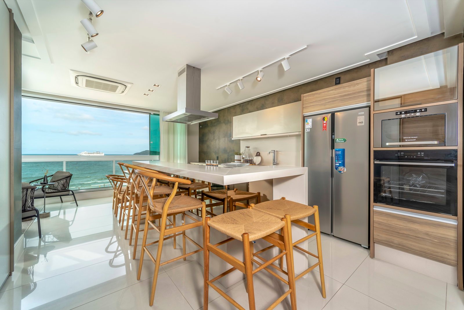 Apartamento no Edifício Metrópolis á Venda no Centro de Balneário Camboriú — foto 5