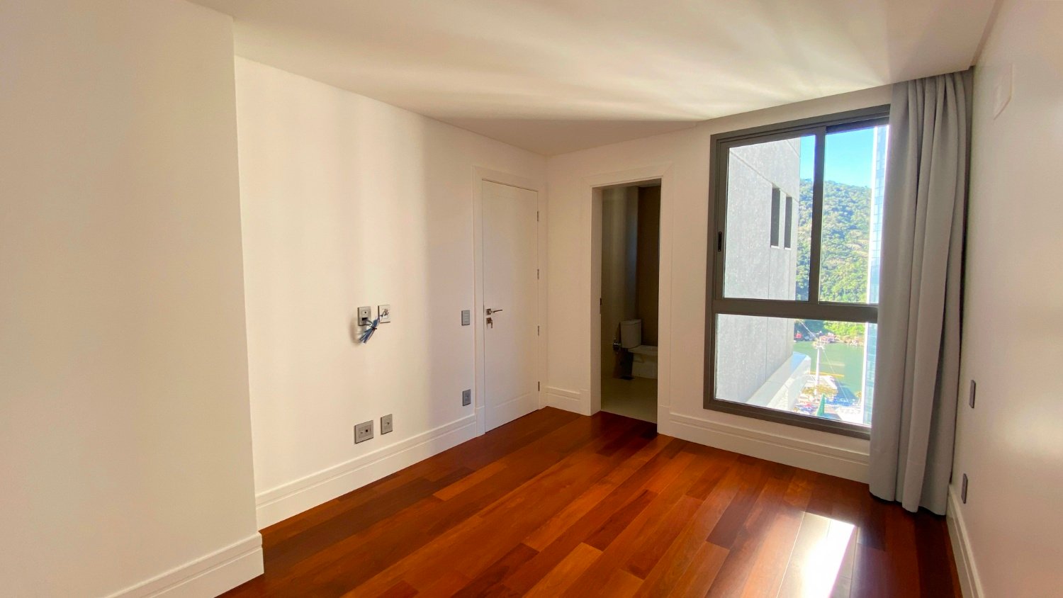 Apartamento no Edifício Pharos à venda no centro de Balneário Camboriú — foto 26