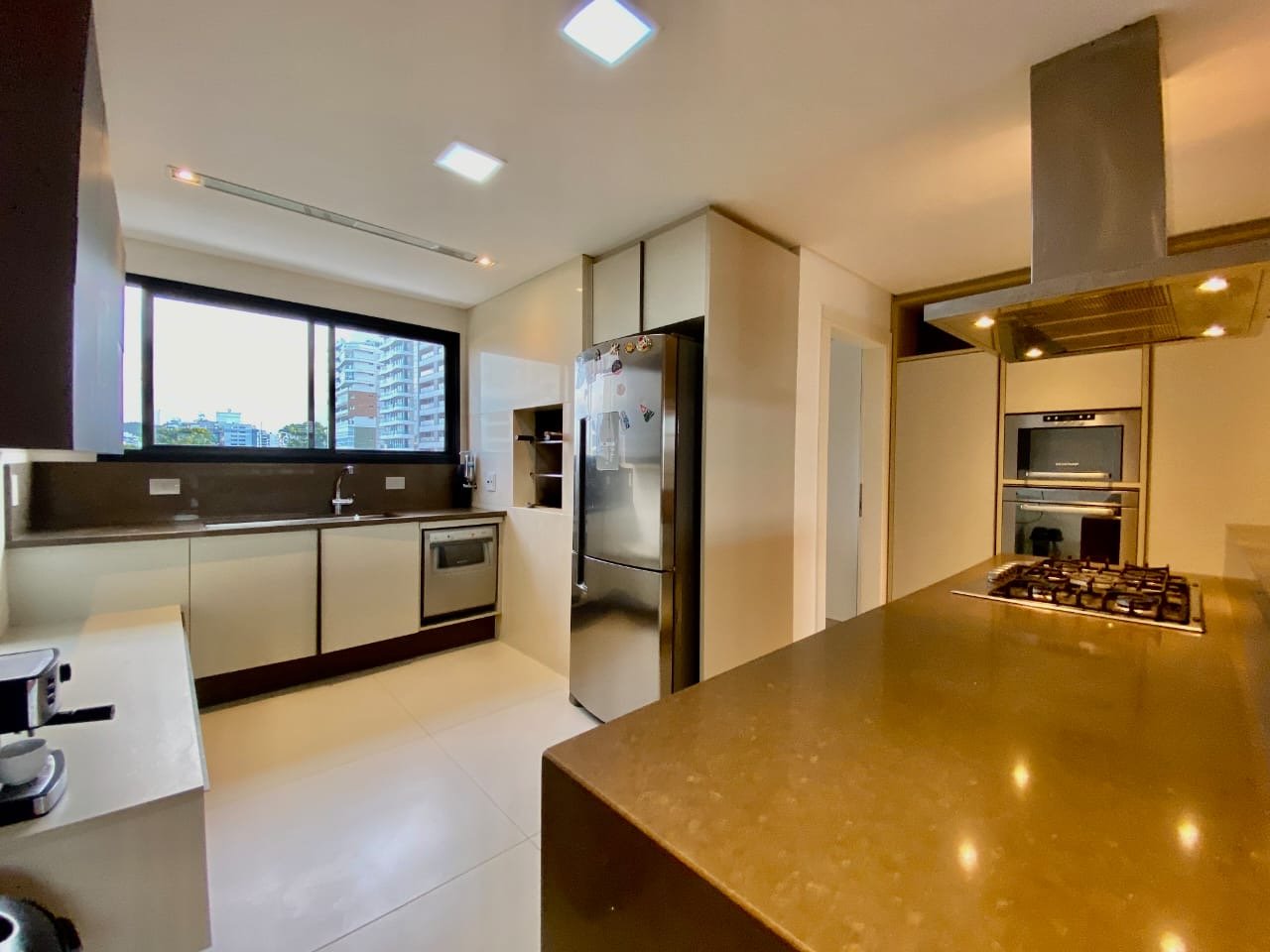 Apartamento Quadra Mar no Edifício Doha à venda na Praia Brava — foto 4