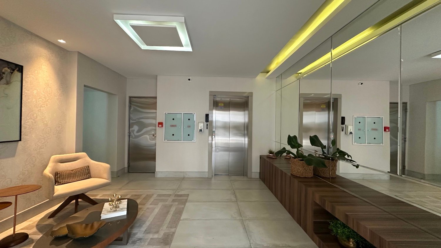 Apartamento na Edifício Farol Ilha da Paz à venda no centro de Balneário Camboriú — foto 30