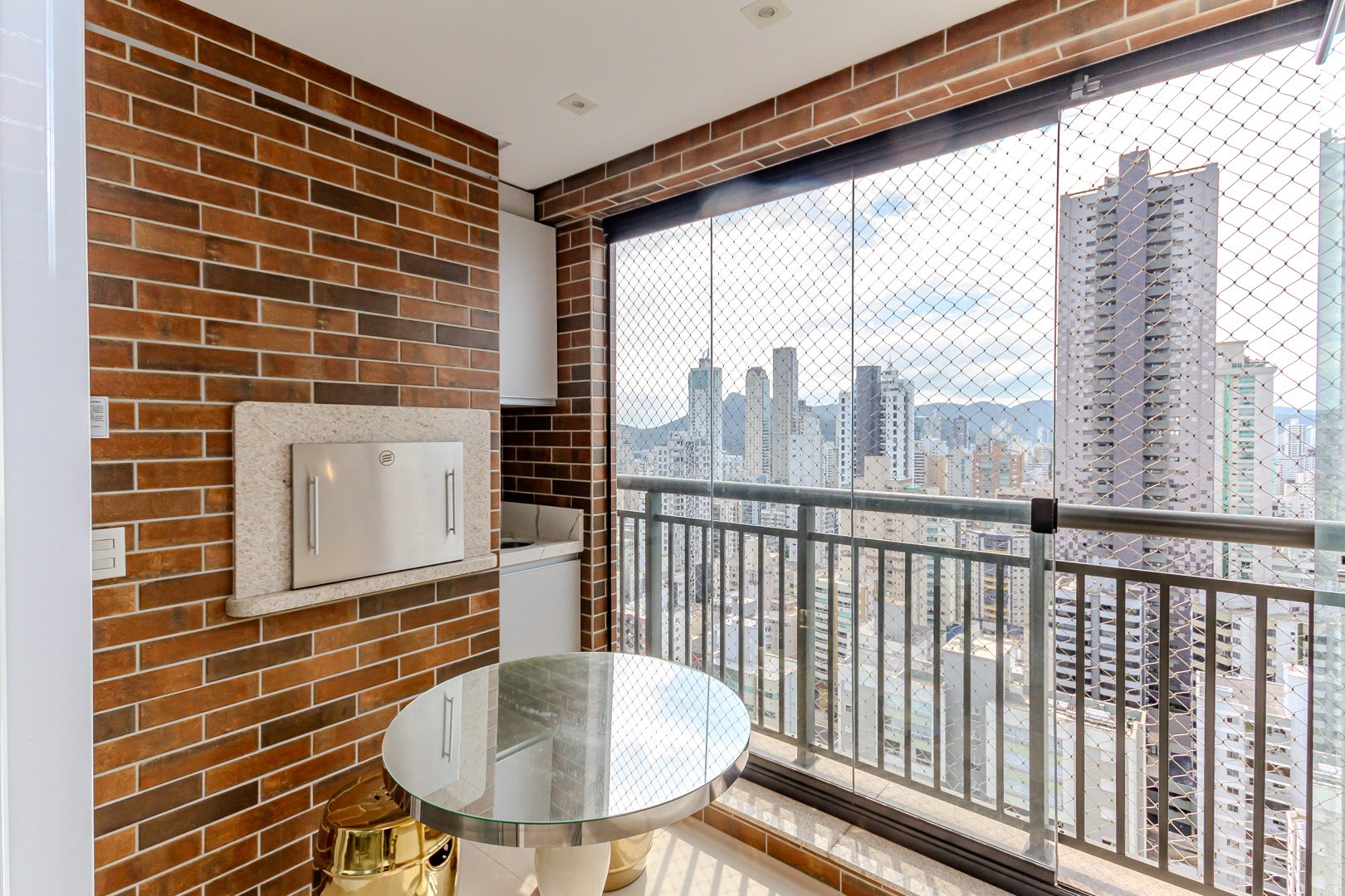Apartamento no Edifício Windsor Village à venda no centro de Balneário Camboriú — foto 8