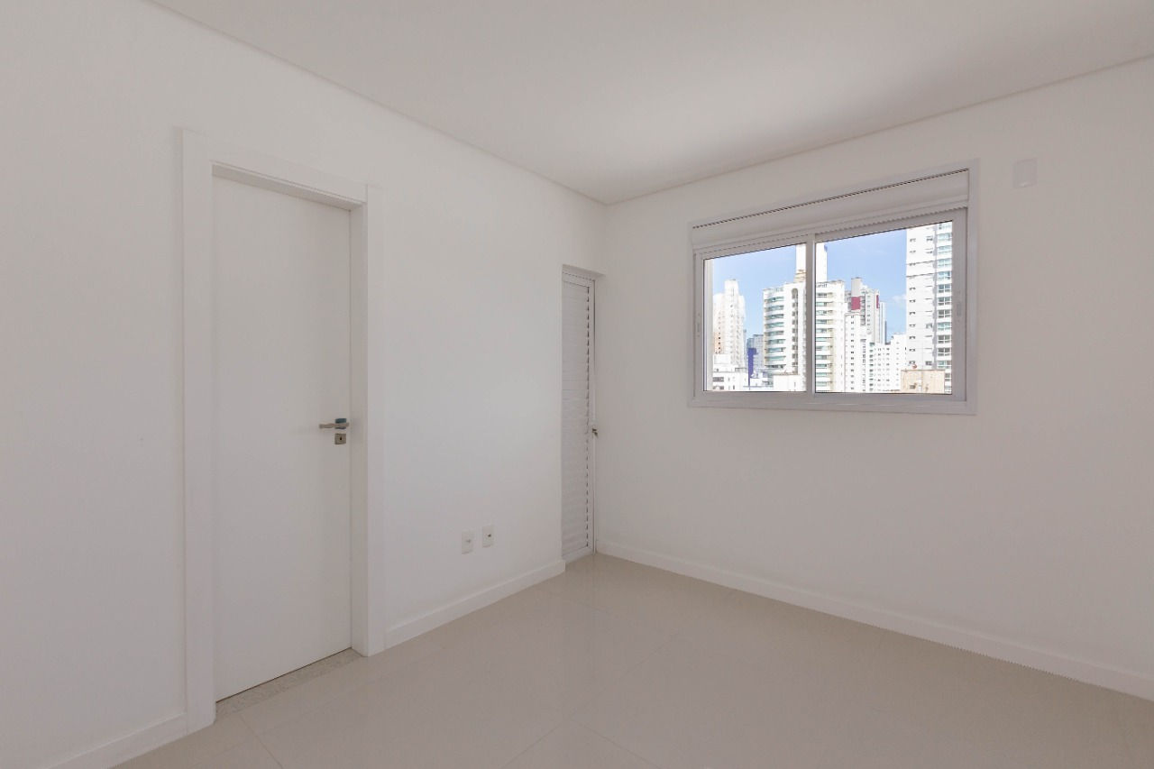 Apartamento no Edifício Villa Castelli à venda no Centro de Balneário Camboriú — foto 17